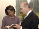 Condoleezza Rice mit Ehud Olmert: Jetzt sei leise Diplomatie gefragt.