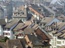 Die schöne Altstadt zieht viele Menschen nach Bern zum Wohnen.