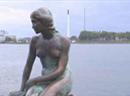 Die weltberühmte Kleine Meerjungfrau in Kopenhagen ist auf den Weg nach China.
