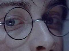 Daniel Radcliffe hat Augen für das weibliche Geschlecht. Kein Wunder mit 17 Jahren.