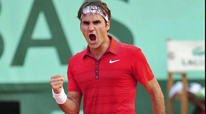 Roger Federer gewinnt nach über dreieinhalb Stunden und drei Matchbällen.