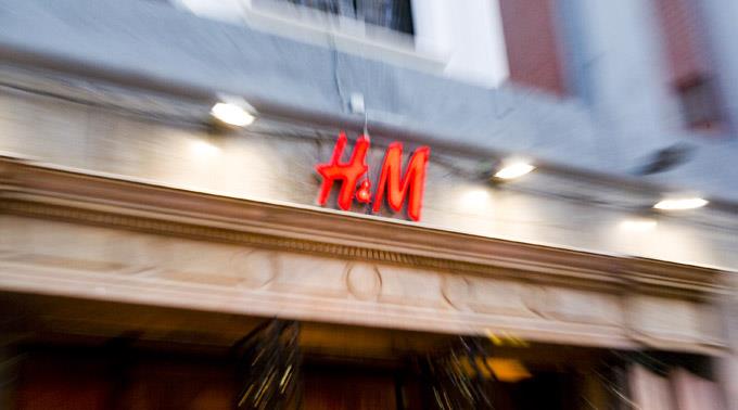 H&M zählt aktuell rund 2800 Geschäfte in fast 50 Märkten. (Symbolbild)